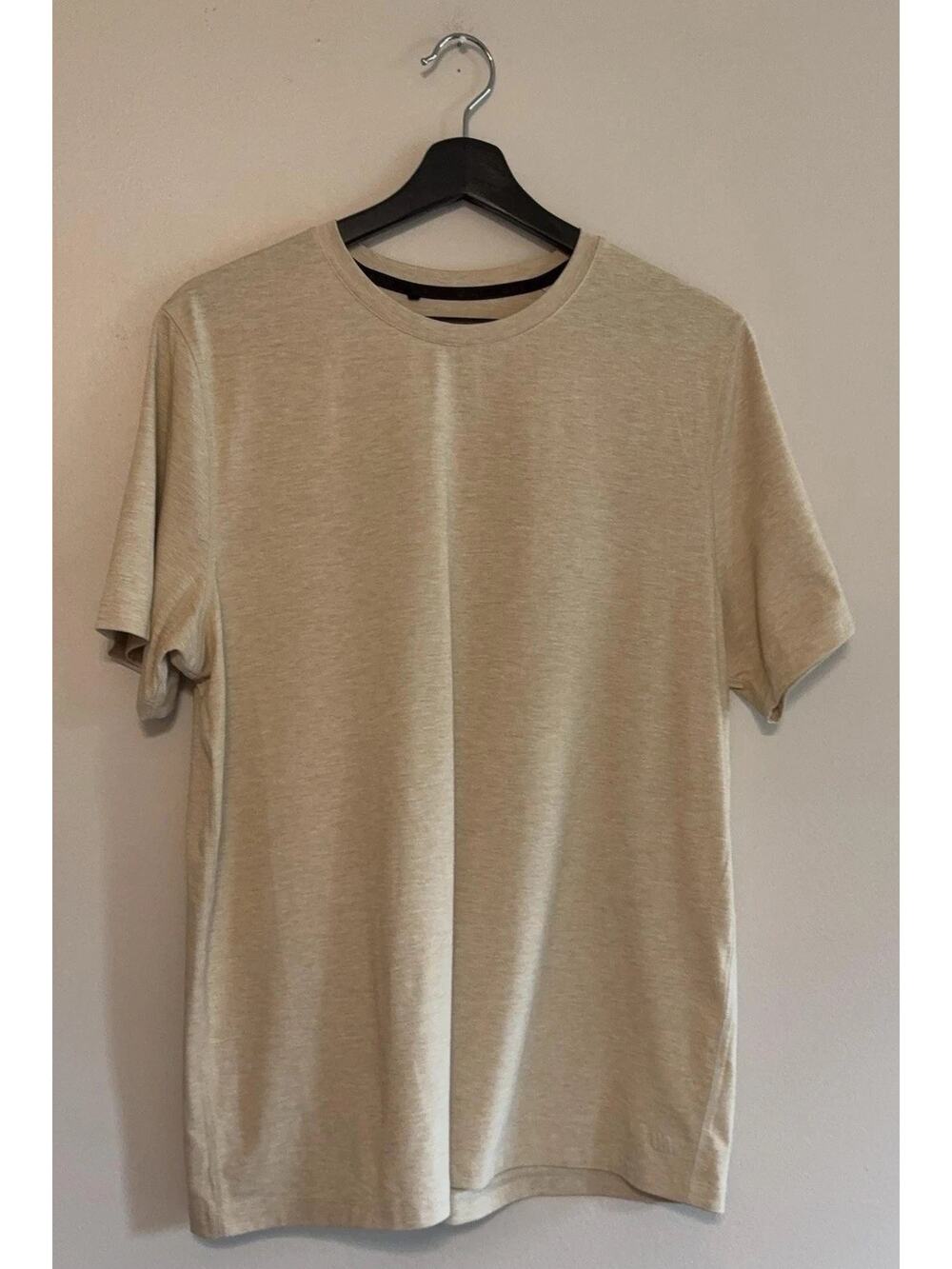 VRST Mens Medium Beige Stretch Tagless Solid Crew Neck Short Sleeve T-Shirt
